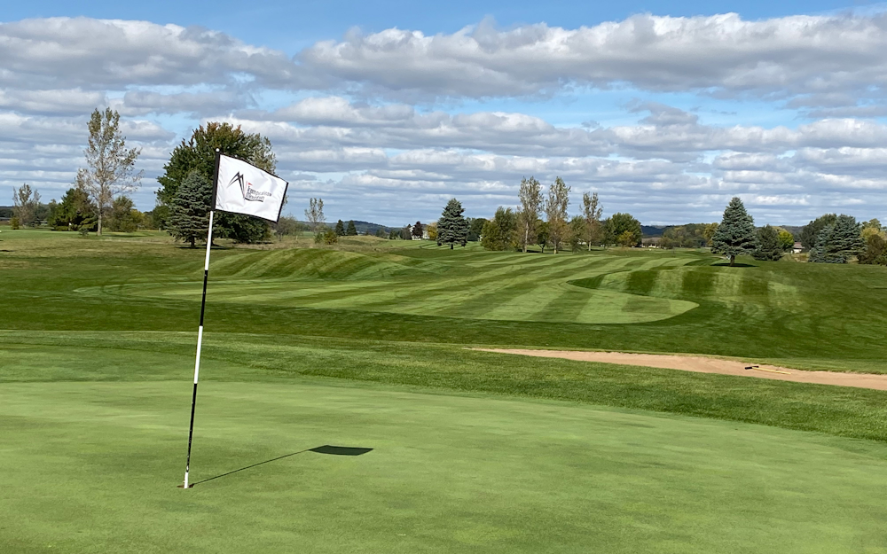 Trempealeau Mountain Golf Club image 2