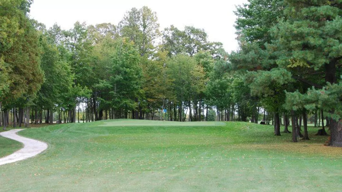 Wander Springs Golf Course image 1