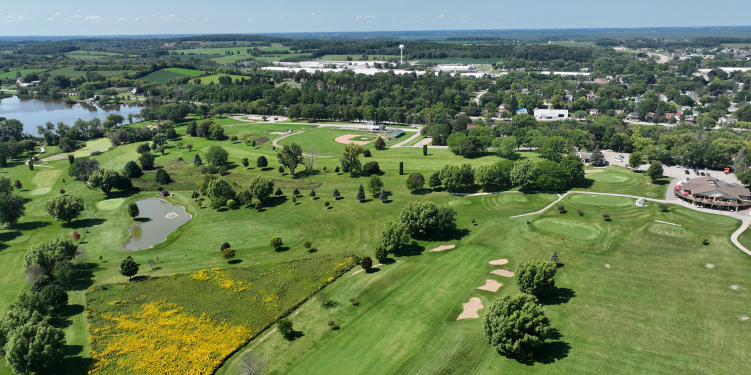 Mid Vallee Golf Course image 4