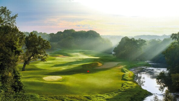 Hon-E-Kor Country Club image 1