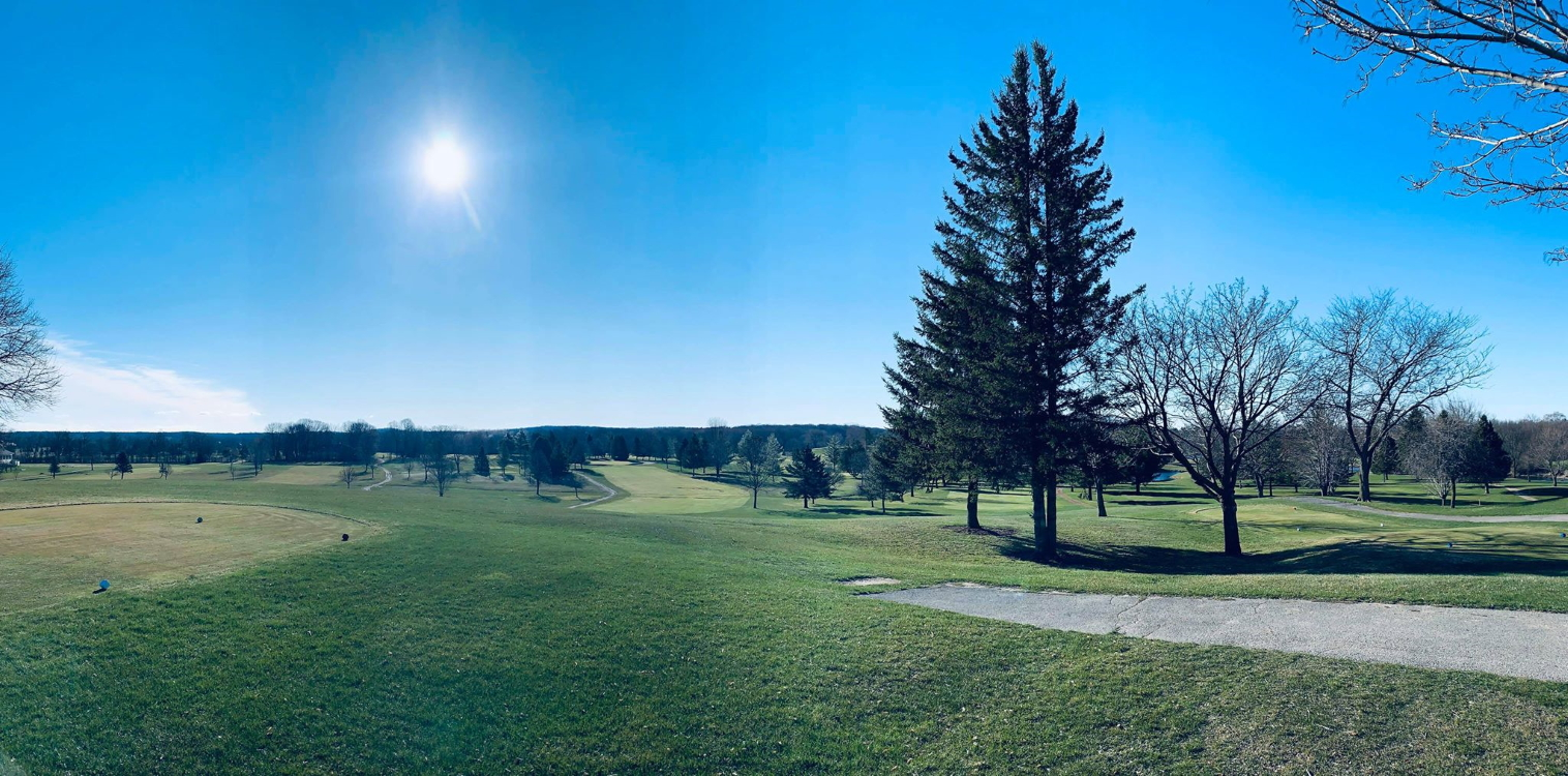 Hon-E-Kor Country Club image 5