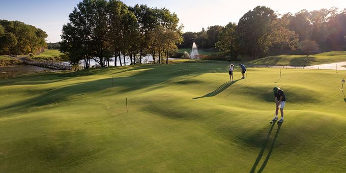 Trappers Turn Golf Club image 5