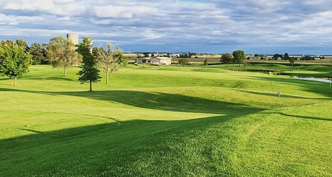 Prairie Woods Golf Course image 1