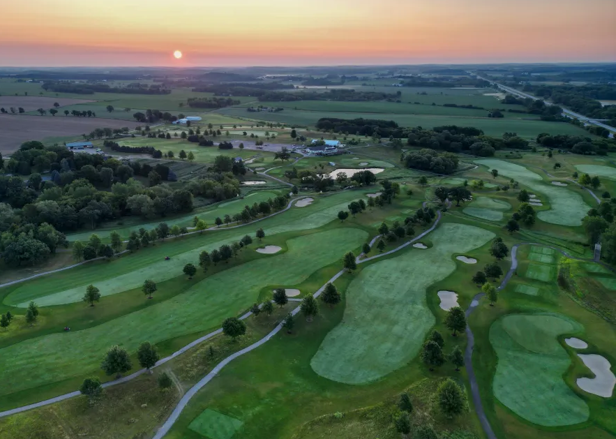 The Oaks Golf Course image 4