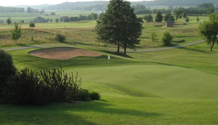 Hiawatha Golf Club image 2