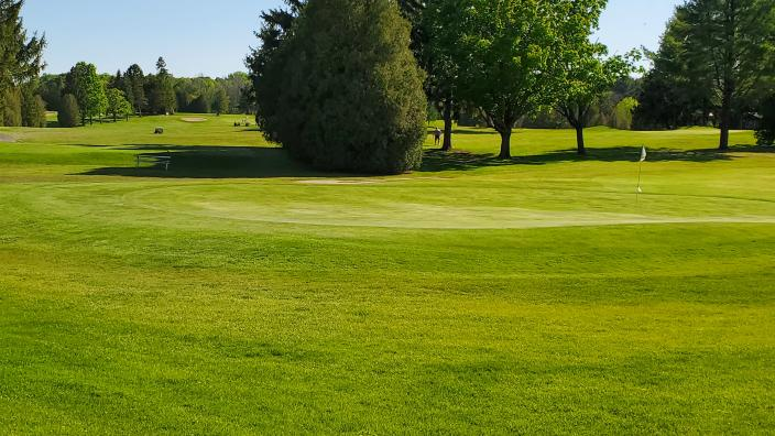 Riverdale Country Club image 3