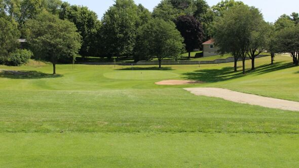 Eagle Links Golf Club image 2