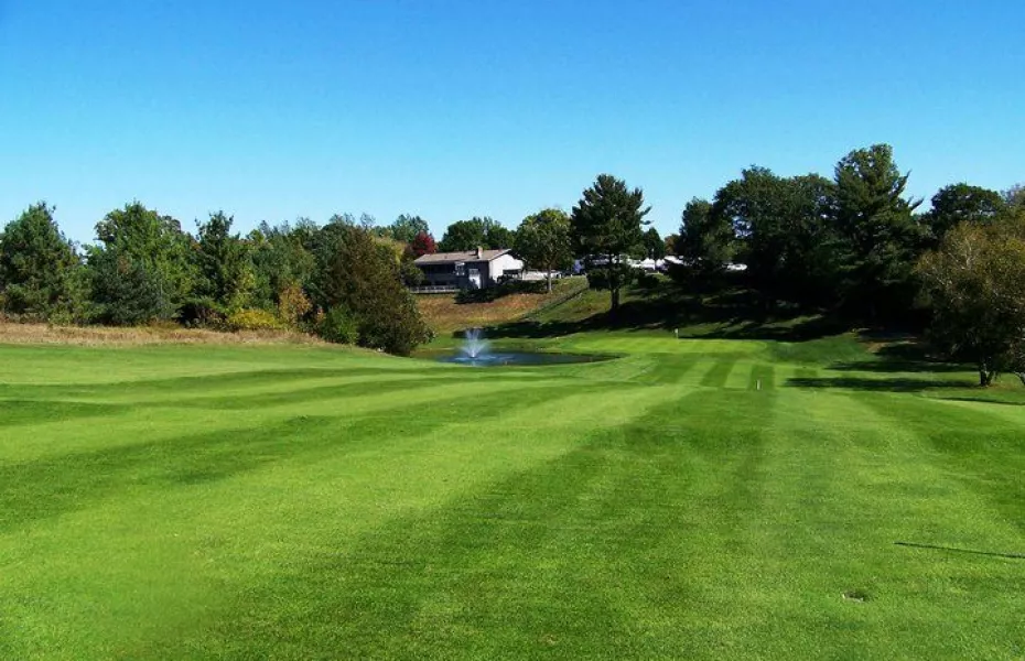 The Hollow Golf Club image 2